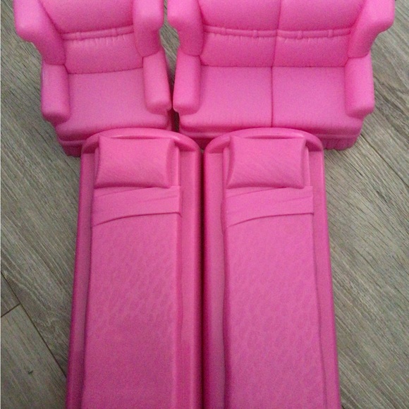 Vintage Pink Leopard Doll Beds, Armchair & Couch Doll Furniture - Picture 3 of 4